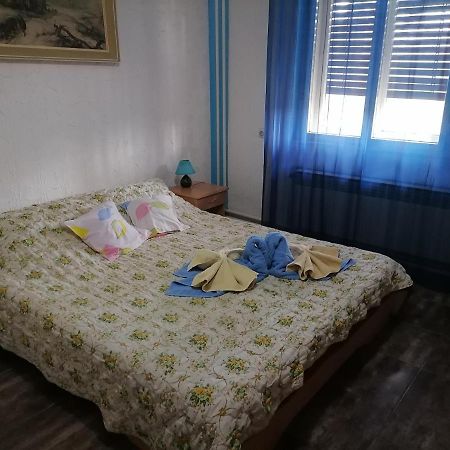 Smestaj U Okviru Domacinstva Sobe Sosa Palić Pokój zdjęcie